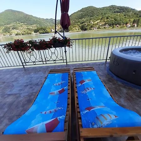 Oaza - Zvornicko Jezero Penzion